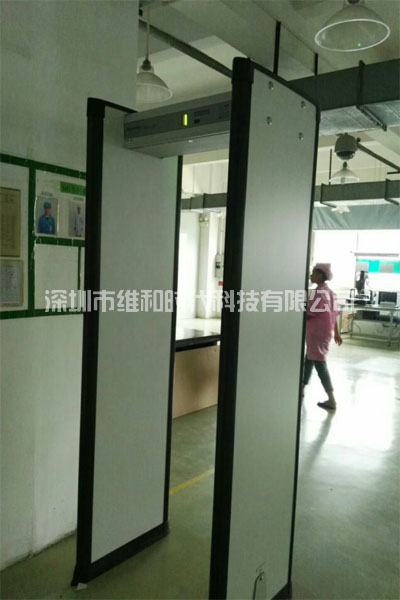 深圳大型手機(jī)制造廠采購維和時代代理的Rapiscan METOR6S進(jìn)口金屬探測安檢門[圖文]