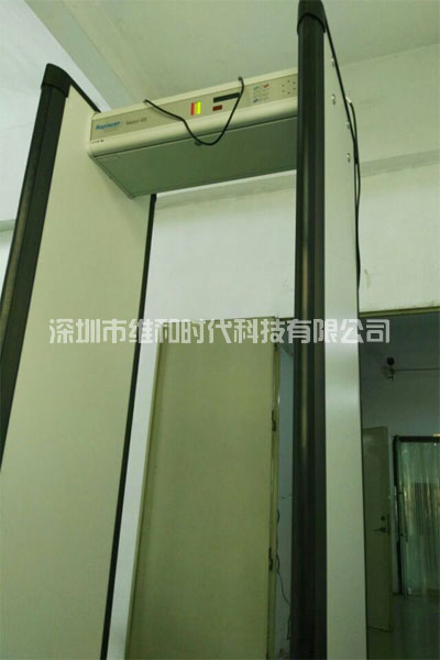 深圳大型手機(jī)制造廠采購維和時代代理的Rapiscan METOR6S進(jìn)口金屬探測安檢門[圖文]