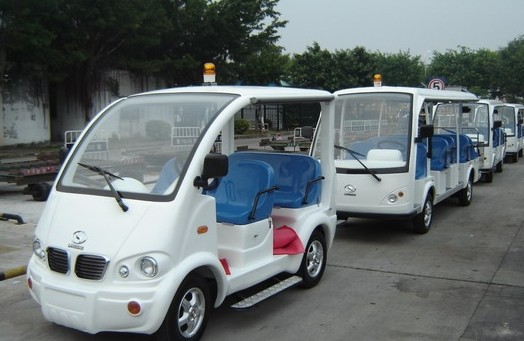 白云機(jī)場(chǎng)完善金屬檢測(cè)門及配套設(shè)備確保2013春運(yùn)安全[圖]