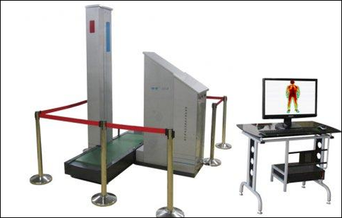 教授發明安檢儀備