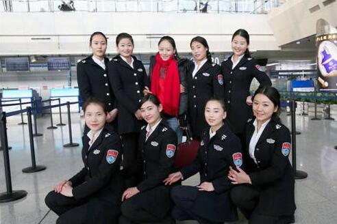 安檢門廠家：烏魯木齊機(jī)場安檢練兵！