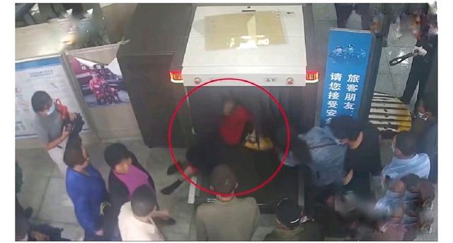 湖南吉首火車站安檢門通道檢測(cè)[圖].jpeg