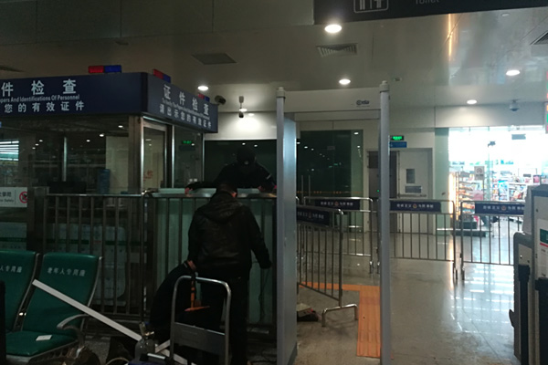 金屬探測安檢門市場價格是多少錢一臺？-3.jpg